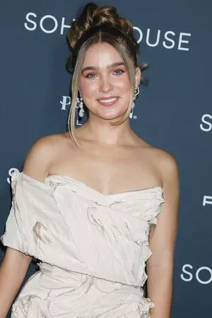 Haley Lu Richardson OnlyFans Leaked Free Thumbnail Picture - #tj4OzbUiKo