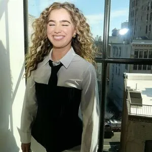 Haley Lu Richardson OnlyFans Leaked Free Thumbnail Picture - #wyY3MEmyyA