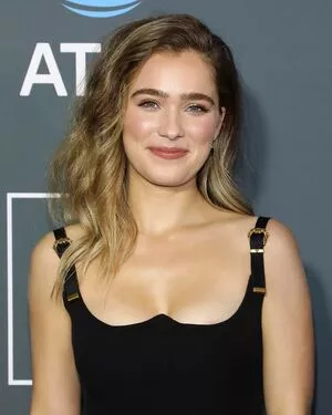 Haley Lu Richardson OnlyFans Leaked Free Thumbnail Picture - #ycgBLBJ3OR