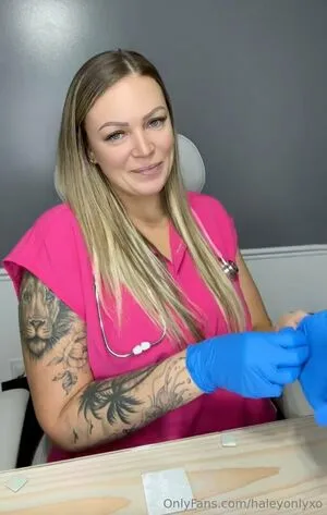 Haleyonlyxo OnlyFans Leaked Free Thumbnail Picture - #7gdbUxWGE1