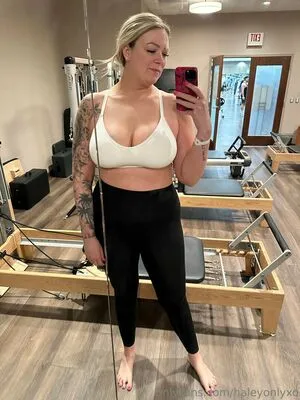 Haleyonlyxo OnlyFans Leaked Free Thumbnail Picture - #BLtwHNyW4c