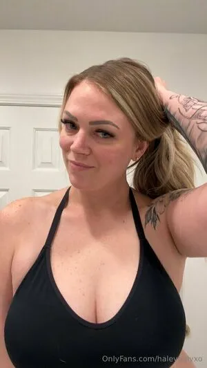 Haleyonlyxo OnlyFans Leaked Free Thumbnail Picture - #Gxg9fnt4mi