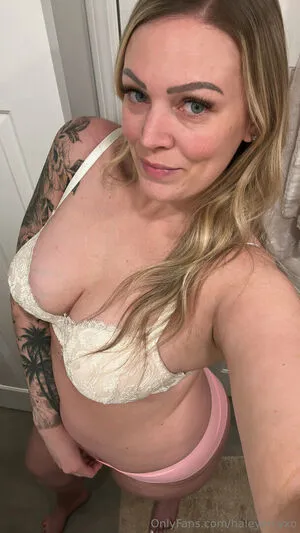 Haleyonlyxo OnlyFans Leaked Free Thumbnail Picture - #QbXxQPFi03