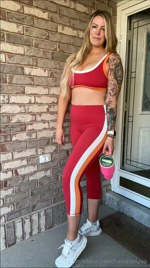 Haleyonlyxo OnlyFans Leaked Free Thumbnail Picture - #abP0O4UHdF