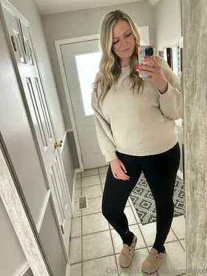 Haleyonlyxo OnlyFans Leaked Free Thumbnail Picture - #fMVXMo8Vea