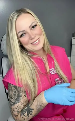 Haleyonlyxo OnlyFans Leaked Free Thumbnail Picture - #hQSH1kDDC5