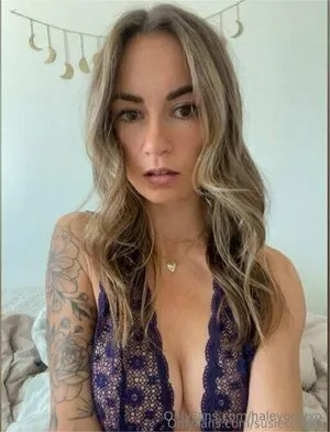 Haleyonlyxo OnlyFans Leaked Free Thumbnail Picture - #nWb4Rm9496