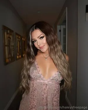 Haleysfreepage OnlyFans Leaked Free Thumbnail Picture - #AnBUfAohQF