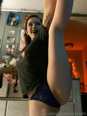 Haleyyy4201 OnlyFans Leaked Free Thumbnail Picture - #nzZq9qHZD1