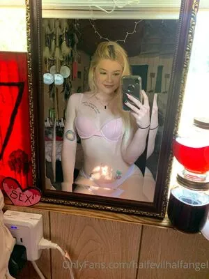Halfevilhalfangel OnlyFans Leaked Free Thumbnail Picture - #bSVIf217T8