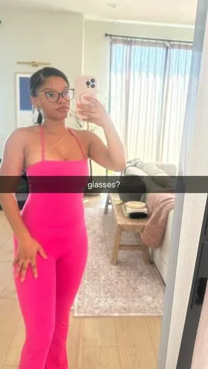 Halle Bailey OnlyFans Leaked Free Thumbnail Picture - #0gQzMf6D6S