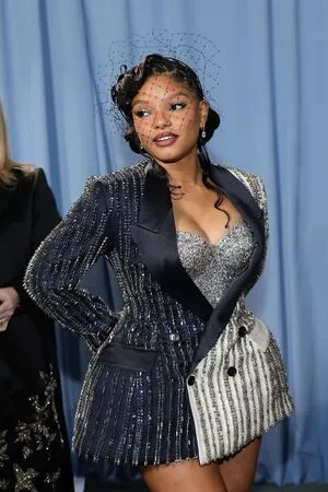 Halle Bailey OnlyFans Leaked Free Thumbnail Picture - #2csg49RkX4
