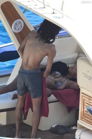 Halle Bailey OnlyFans Leaked Free Thumbnail Picture - #Eb6quc9Inm