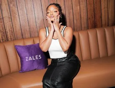 Halle Bailey OnlyFans Leaked Free Thumbnail Picture - #Xqs51Jblie