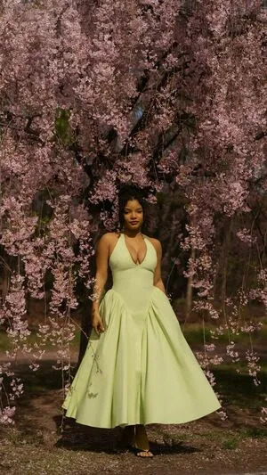 Halle Bailey OnlyFans Leaked Free Thumbnail Picture - #m5YpK8iyVs