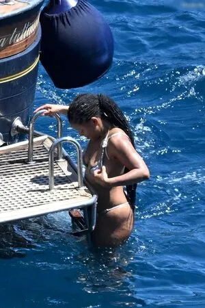 Halle Bailey OnlyFans Leaked Free Thumbnail Picture - #rjwFSAV8L5