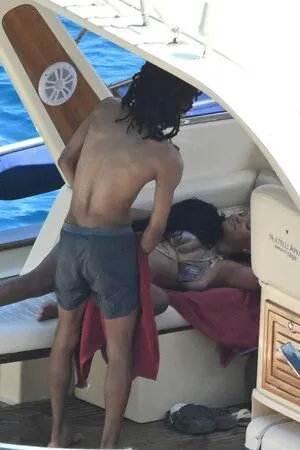 Halle Bailey OnlyFans Leaked Free Thumbnail Picture - #vK1TUgvwMO