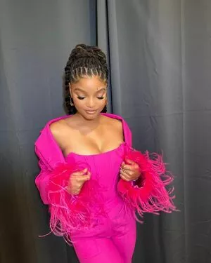 Halle Bailey OnlyFans Leaked Free Thumbnail Picture - #0F5c6jUNsX