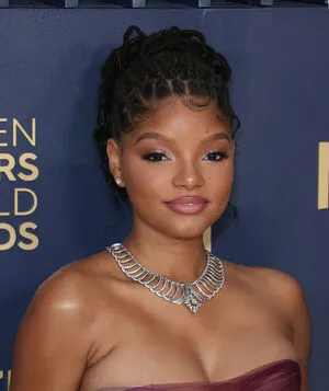 Halle Bailey OnlyFans Leaked Free Thumbnail Picture - #0U8TYzYfEb