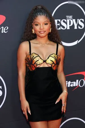 Halle Bailey OnlyFans Leaked Free Thumbnail Picture - #6NJSYGyw9k