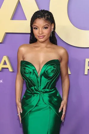 Halle Bailey OnlyFans Leaked Free Thumbnail Picture - #70t6LsS5fK