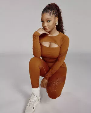 Halle Bailey OnlyFans Leaked Free Thumbnail Picture - #7sAwEYuGem