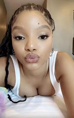 Halle Bailey OnlyFans Leaked Free Thumbnail Picture - #8jhBCjrh5C