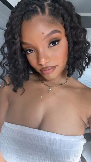 Halle Bailey OnlyFans Leaked Free Thumbnail Picture - #ErJ5LoxL7V