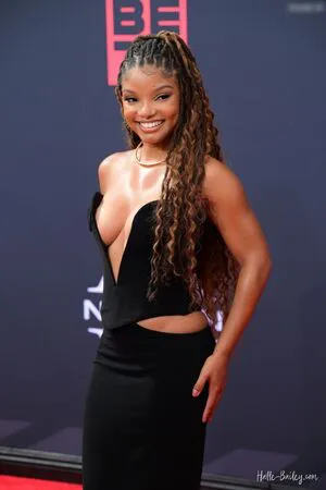 Halle Bailey OnlyFans Leaked Free Thumbnail Picture - #Ew0JzWRlHK