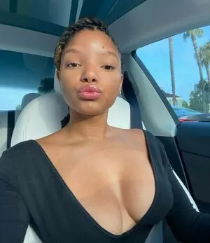 Halle Bailey OnlyFans Leaked Free Thumbnail Picture - #Is8UeU707n