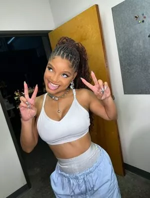 Halle Bailey OnlyFans Leaked Free Thumbnail Picture - #OH8KqtxqWV