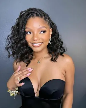 Halle Bailey OnlyFans Leaked Free Thumbnail Picture - #PjzjaXYbUq