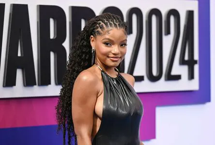 Halle Bailey OnlyFans Leaked Free Thumbnail Picture - #S7MKl3RyYZ