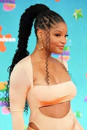 Halle Bailey OnlyFans Leaked Free Thumbnail Picture - #XAXqJhrwsp