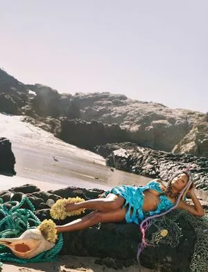 Halle Bailey OnlyFans Leaked Free Thumbnail Picture - #YDPGBgNslz