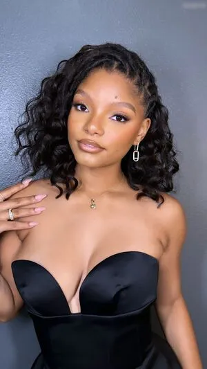 Halle Bailey OnlyFans Leaked Free Thumbnail Picture - #cgwH9BRBTL