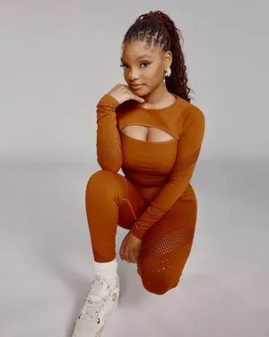 Halle Bailey OnlyFans Leaked Free Thumbnail Picture - #dLOoNcUcDq