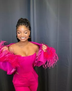 Halle Bailey OnlyFans Leaked Free Thumbnail Picture - #dRmEIGe6YL
