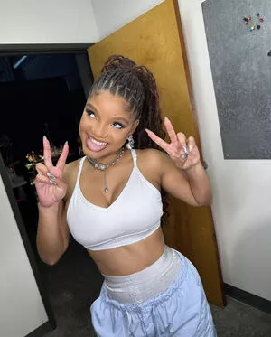 Halle Bailey OnlyFans Leaked Free Thumbnail Picture - #dk19IEsp2t