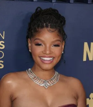 Halle Bailey OnlyFans Leaked Free Thumbnail Picture - #fO1GuCe9xb