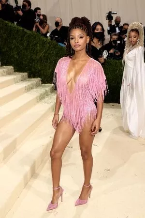 Halle Bailey OnlyFans Leaked Free Thumbnail Picture - #iSa2dGFaCD