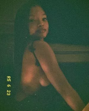 Halle Bailey OnlyFans Leaked Free Thumbnail Picture - #reuKJJzlQW