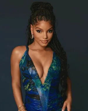 Halle Bailey OnlyFans Leaked Free Thumbnail Picture - #syuFNT91vZ