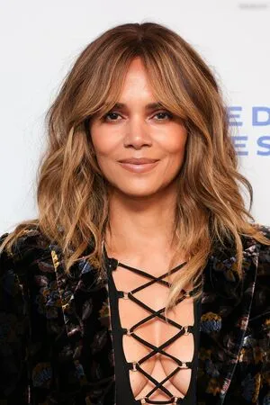 Halle Berry OnlyFans Leaked Free Thumbnail Picture - #DHXGYl3nrc