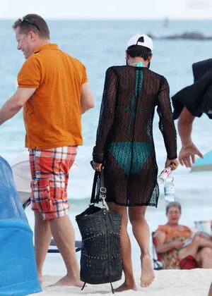 Halle Berry OnlyFans Leaked Free Thumbnail Picture - #L1DHhZnVEI