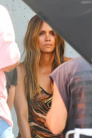 Halle Berry OnlyFans Leaked Free Thumbnail Picture - #MEaFela3Yz