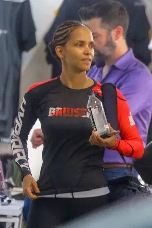 Halle Berry OnlyFans Leaked Free Thumbnail Picture - #S0xvZs22Eb