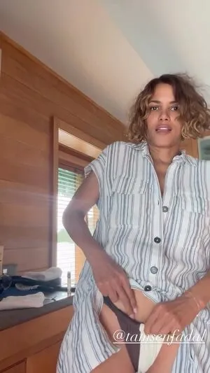 Halle Berry OnlyFans Leaked Free Thumbnail Picture - #UqRz6XVd15