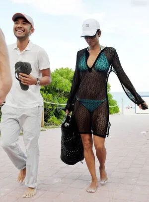 Halle Berry OnlyFans Leaked Free Thumbnail Picture - #b0TmY9SJIt