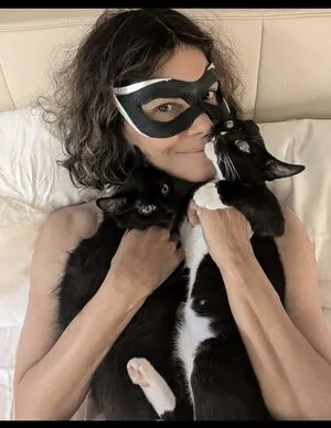 Halle Berry OnlyFans Leaked Free Thumbnail Picture - #biXBinPq4B